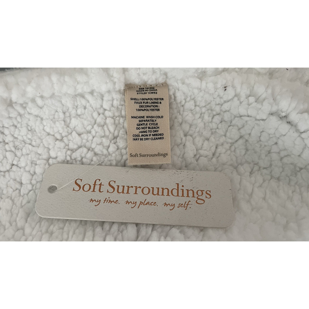 NWT $ 99.95 Soft Surroundings Taupe Plaid Wearable Throw Sherpa Poncho One Size - Picture 10 of 16